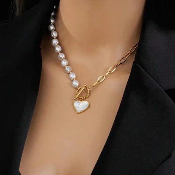 MAAN STATEMENT NECKLACE - Picture 2 of 6